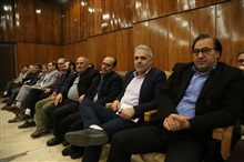  نشست صمیمی دکتر صادقی استاندار زنجان با کارکنان استانداری و فرمانداری زنجان