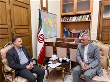 دیدار دکتر سید محسن صادقی   استاندار زنجان با آقای دکتر محمدعلی بک، دستیار وزیر و مدیرکل حوزه کشورهای حوزه خلیج فارس در وزارت امور خارجه ( عراق. کویت. بحرین، امارات متحده عربی. عربستان سعودی. یمن. قطر) .