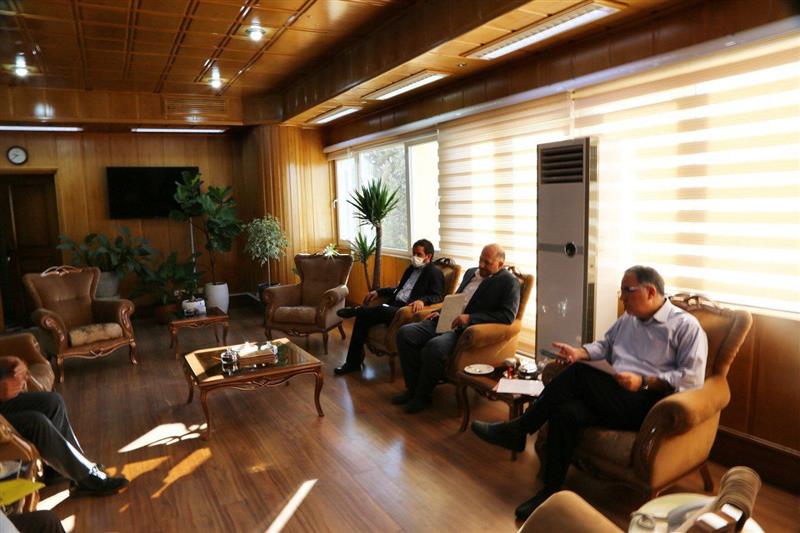 جلسه بررسی میزان پیشرفت پروژه های راههای مواصلاتی استان در حضور دکتر افشارچی استاندار زنجان