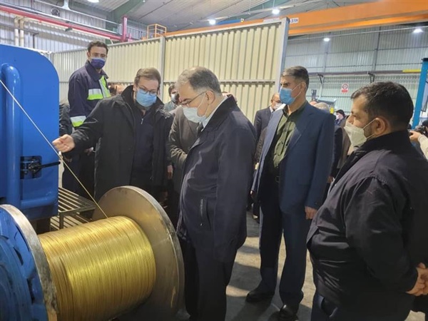 افتتاح نخستین خط تولید پارچه کیسه هوای خودرو در کشور توسط شرکت نخ تایر صبای زنجان با حضور استاندار و امام جمعه زنجان