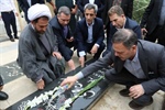 استاندار زنجان به مقام شامخ شهدای طارم ادای احترام کرد