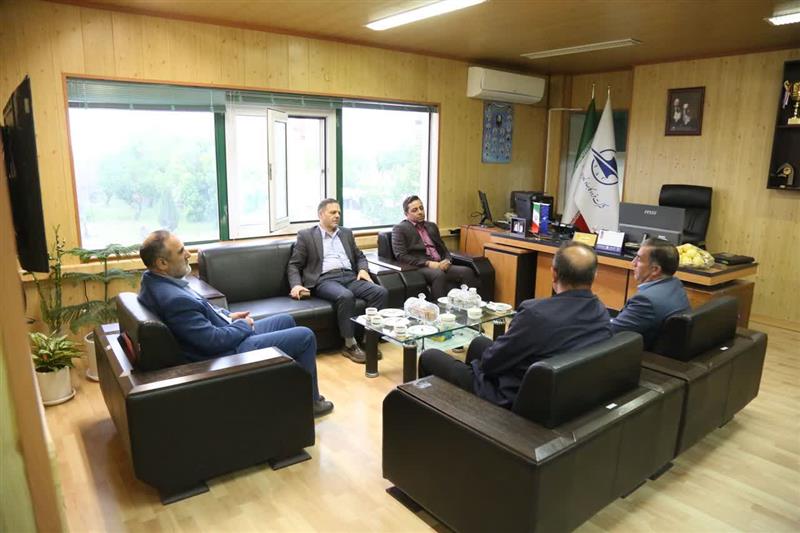 بازدید دکتر سید محسن صادقی استاندار زنجان از فرودگاه شهدای زنجان