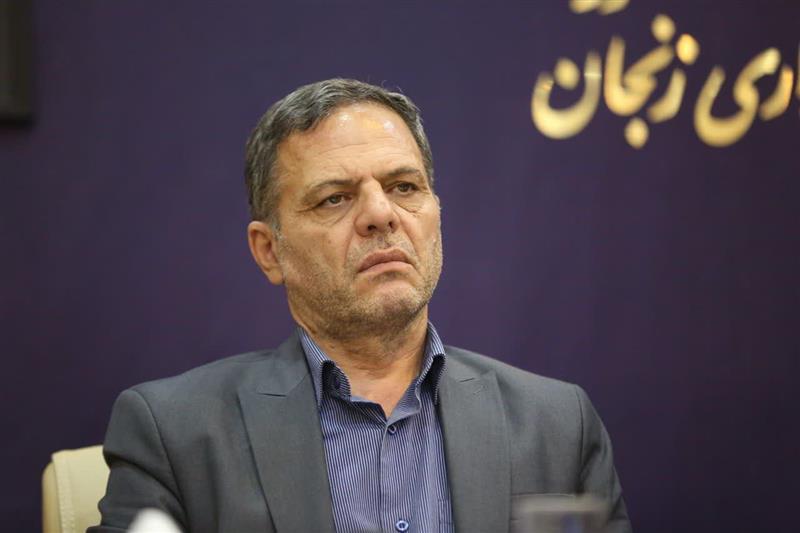 ایثارگران سرمایه های ارزشمند و پایه های استوار ایران قوی هستند.