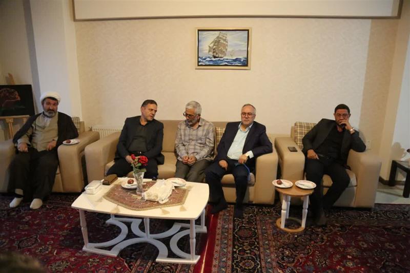 دیدار استاندار زنجان به مناسبت سالروز ورود آزادگان به میهن اسلامی، با جانباز و آزاده سرافراز، حاج محسن مهدوی‌نژاد