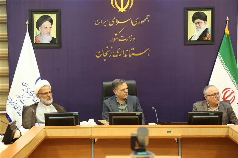 دیدار علما و مدیران حوزه‌های علمیه استان زنجان با استاندار به مناسبت هفته دولت