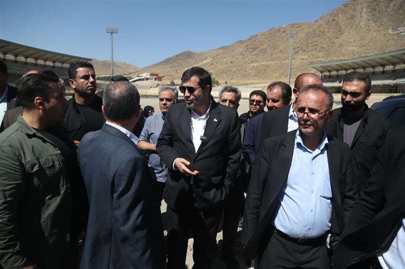 بازدید وزیر ورزش و جوانان و استاتدار زنجان از استادیوم ۱۵ هزار نفری زنجان؛ تأمین مالی، مهم‌ترین مانع تکمیل پروژه