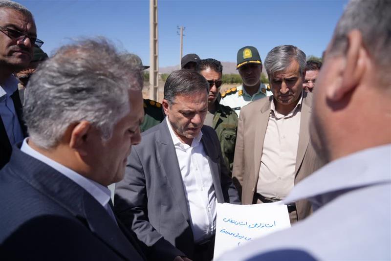 بازدید سید محسن صادقی استاندار زنجان از کمربندی شمالی و میدان ورودی شهر خرمدره