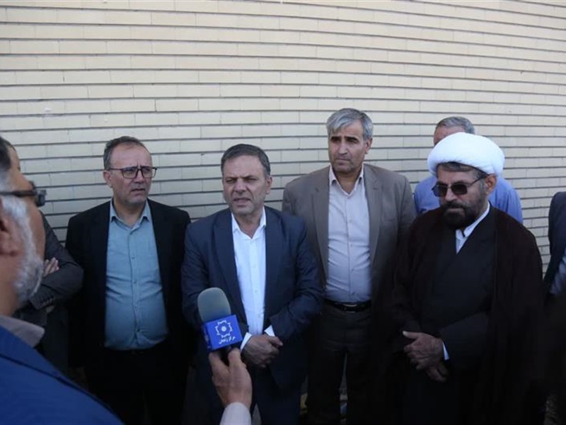 بازدید سید محسن صادقی استاندار زنجان از محل احداث بیمارستان نور ولایت شهرستان خرمدره
