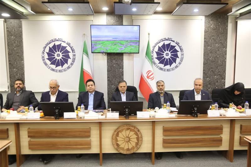 مسیر توسعه استان از انرژی خورشیدی تا اقتصاد دانش‌بنیان تقویت می‌شود