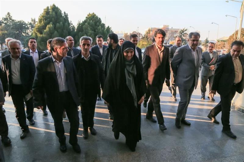 وزیر راه و شهرسازی وارد استان زنجان شد