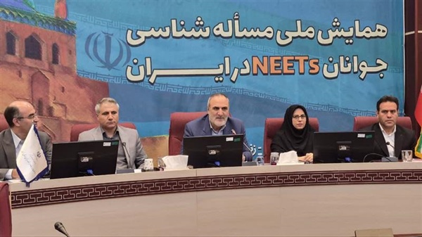 استان زنجان دبیرخانه دائمی «جوانان نیت» در کشور شد / تأکید معاون سیاسی، امنیتی و اجتماعی استانداری بر ضرورت مدیریت پدیده نوظهور NEETs