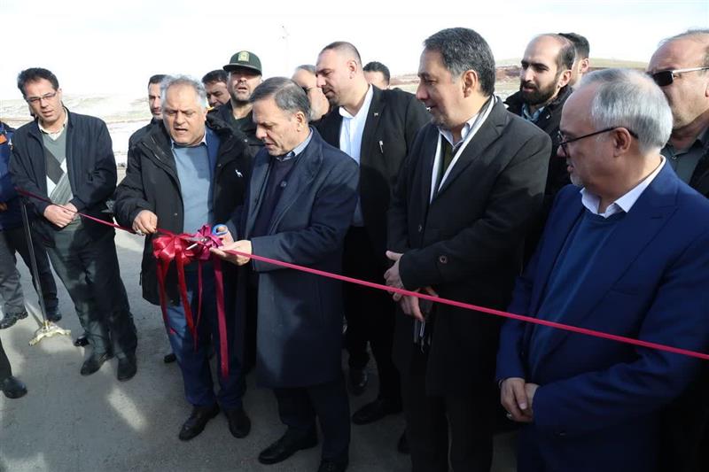 افتتاح پروژه محیط‌زیستی بگ‌هاوس کارخانه سیمان زنجان با حضور استاندار زنجان