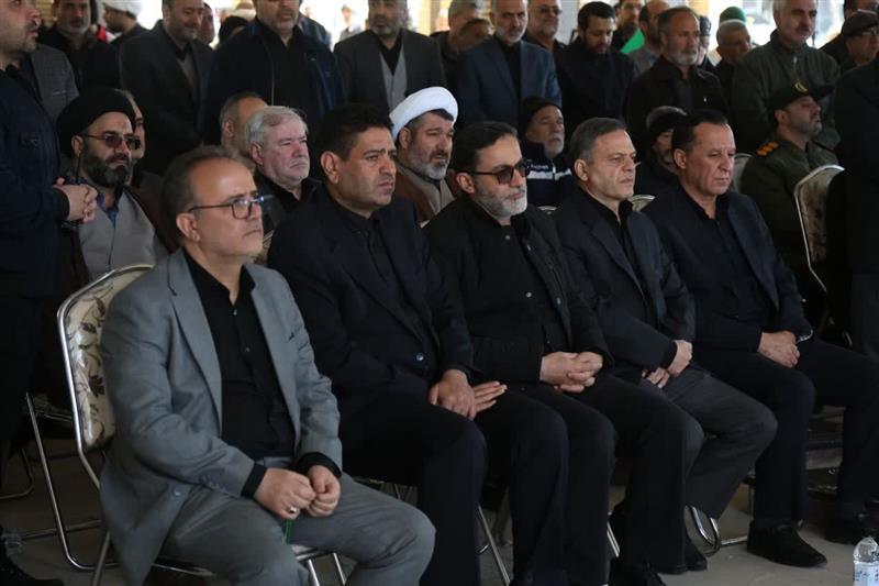 گلباران مزار مطهر شهدای جنگ رمضان همزمان با مراسم سراسری چهلم امام شهید انقلاب