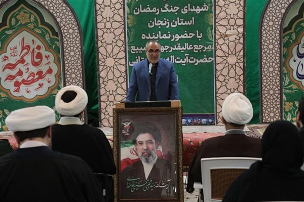 شهدا سرمایه‌های زنده هویت ملی و دینی کشور هستند