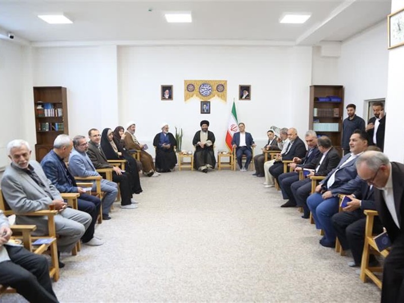 دیدار استاندار زنجان و جمعی از مدیران ستادی با نماینده ولی‌فقیه در استان به مناسبت عید سعید غدیر خم