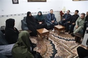 دیدار معاون رئیس‌جمهور و استاندار زنجان با خانواده شهیدان والامقام «علی و حسن بیات»