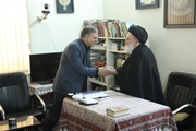 استاندار زنجان با آیت‌الله سید محمد حسینی الموسوی زنجانی دیدار کرد