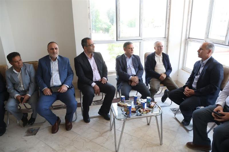 استاندار زنجان بر اتمام پروژه ساختمان اداری ثبت احوال شهر زنجان تا دهه فجر امسال تأکید کرد