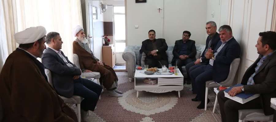 دیدار استاندار زنجان با حجت الاسلام و المسلمین شیخ...