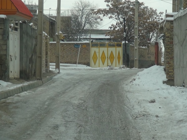 بازدید فرماندار زنجان از نحوه بازگشائی معابر روستای رجعین در منتهی علیه شهرستان زنجان