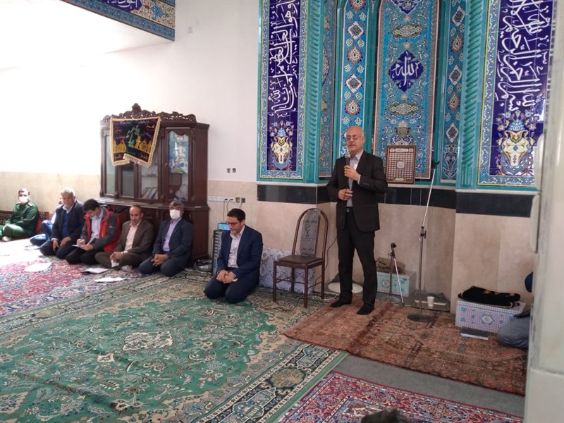مدیران به صورت میدانی با حضور در بخشهای مختلف شهرستان از نزدیک در جریان مسائل و مشکلات مردم قرار می گیرند