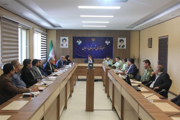 فرماندار زنجان در نشست مشترک شورای مبارزه با مواد مخدر: نیازمند رویکردی جامع و اجتماعی برای مقابله با اعتیاد هستیم