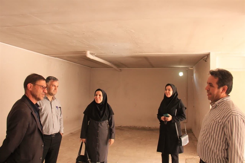 بازدید فرماندار زنجان از مرکز نگهداری شبانه‌ی معتادان و افراد بی‌خانمان