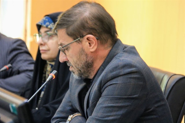 علی کاظمی فرماندار زنجان در نشست امور بانوان شهرستان با تأکید بر جایگاه رفیع بانوان، به ضرورت استفاده از ظرفیت آن‌ها در جامعه و اهمیت حوزه‌ی زنان اشاره کرد