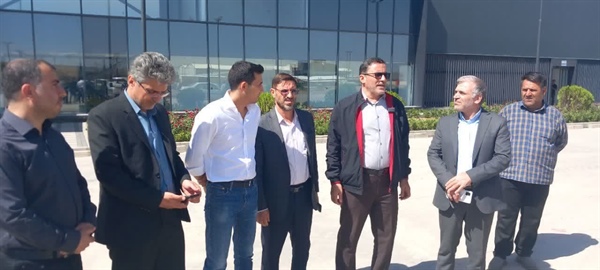 بازدید فرماندار و نماینده مجلس از واحدهای تولیدی و کشاورزی زنجانرود