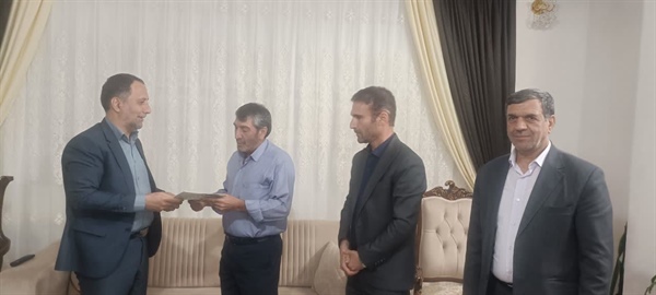 دیدار فرماندار شهرستان خدابنده با آزاده سرافراز بازنشسته حاج حبیب اله قربانی