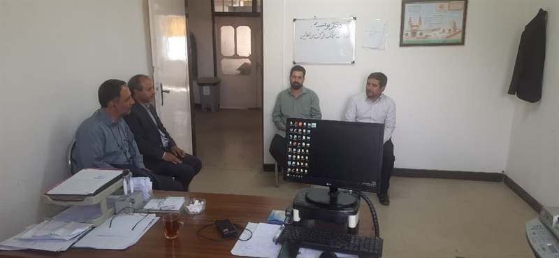 بازدید سرزده فرماندار خدابنده از ادارات دولتی شهرستان
