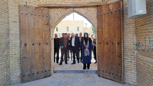 ازدید دکترمریم جلالی #معاون صنایع‌دستی وهنرهای سنتی کشوراز بقعه قیدار نبی(ع)