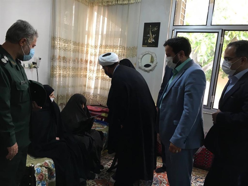 دیدار و تکریم مادرشهیدوالامقام محمدرضا آهنکار از شهدای عملیات بیت المقدس به مناسبت سوم خرداد سالروز آزادسازی خرمشهر