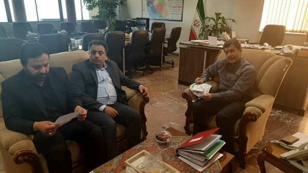 جلسه ذوالقدر فرماندار شهرستان ابهر با دکتر جمالی نژاد معاون عمران و توسعه امور شهری و روستایی وزیر کشور و رئیس سازمان شهرداریها