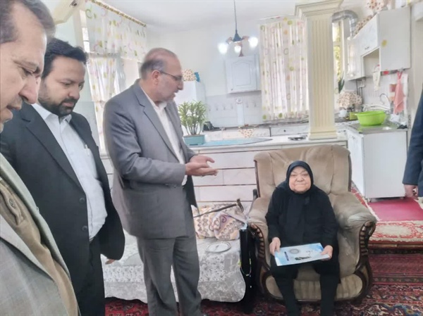 دیدار با مادر دو شهید والام مقام شهر ابهر