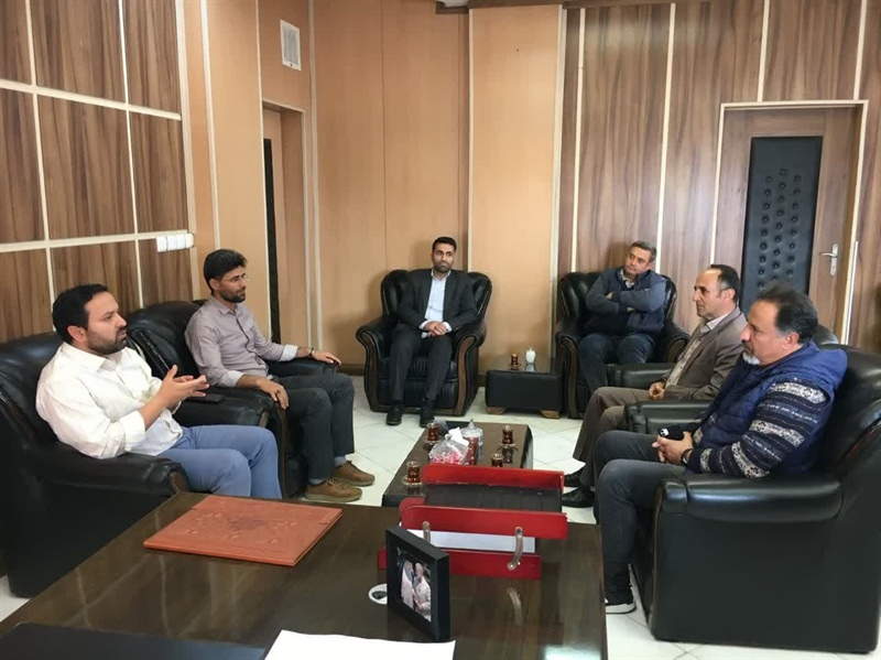 دیدار و گفتگوی مدیرعامل شرکت کندوان پارس (کارخانه آسفالت) با ذوالقدر فرماندار شهرستان ابهر