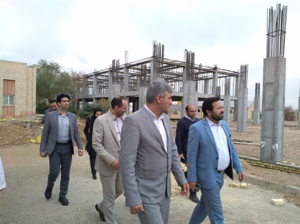 بازدید ذوالقدر فرماندار ابهر به همراه  مدیر درمان تأمین اجتماعی استان زنجان از روند اجرای طرح درمانی بیمارستان شهید سلیمانی، همزمان با روز پرستار
