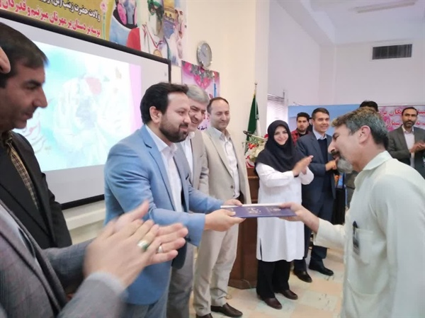 حضور ذوالقدر فرماندار شهرستان ابهر، در مراسم جشن ولادت حضرت زینب (س) و روز پرستار در بیمارستان شهید سلیمانی و تقدیر از پرستاران زحمتکش