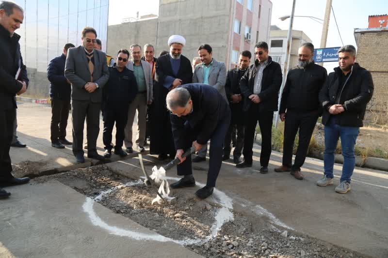 عملیات اجرایی تکمیل شبکه فاضلاب شهر ابهر آغاز شد