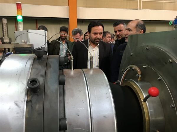 بازدید میدانی ذوالقدر فرماندار شهرستان ابهر به همراه جمعی از مسئولین ادارات از شرکت رسا لوله پاسارگاد به منظور بررسی مشکلات و رفع موانع تولید