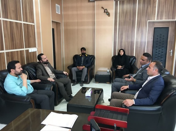 برگزاری جلسه بررسی مشکل آنتن دهی روستای کلنگرز، به ریاست ذوالقدر فرماندار شهرستان ابهر و با حضور بخشدار مرکزی، رئیس اداره مخابرات، دهیار و اعضای شورای اسلامی روستا
