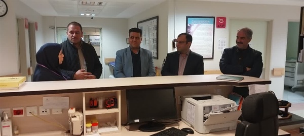 حضور خلجی سرپرست فرمانداری شهرستان ابهر بهمراه حیدری شهردار ابهر ،دودانگه رئیس شورای اسلامی شهر و  بهاوری عضو شورای اسلامی در بیمارستان الغدیر جهت بازدید و عرض خدا قوت به پرسنل خدوم