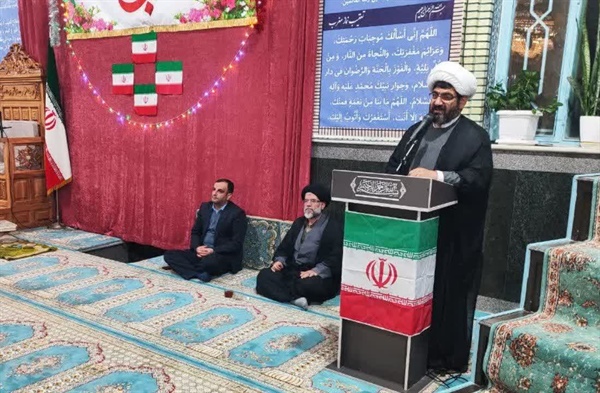 برگزاری مراسم گرامیداشت آغاز دهه فجر با سخنرانی حجت الاسلام والمسلمین مرادپور امام جمعه ابهر و با حضور خلجی سرپرست فرمانداری شهرستان ابهر در مسجد جامع شناط ابهر