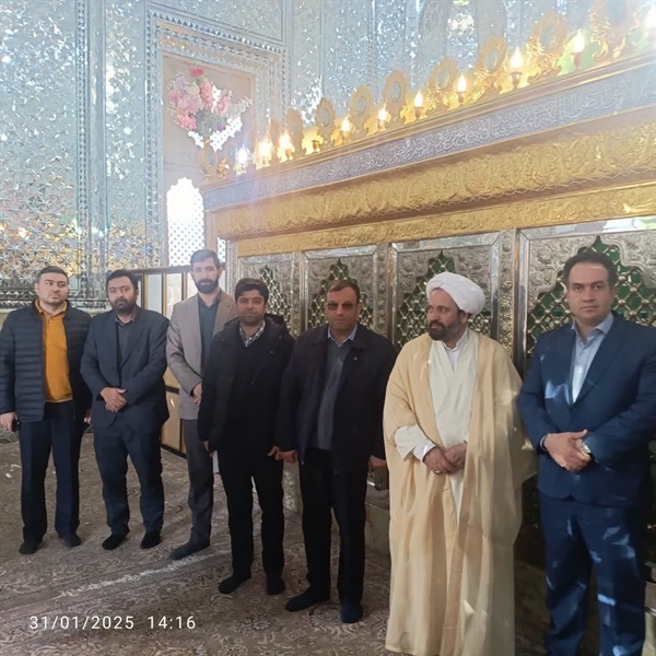 حضور حجت‌ الاسلام والمسلمین نوری امام جمعه صائین قلعه ، خلجی سرپرست فرمانداری شهرستان ابهر و  اشرفی شهردار صائین قلعه و هیئت همراه در آستان مقدس امام زاده یعقوب (ع)