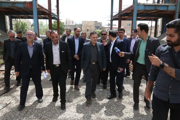 بازدید دکتر سید محسن صادقی استاندار زنجان ، دکتر علیمردانی نماینده مردم شریف شهرستانهای ابهر،خرمدره و سلطانیه در مجلس شورای اسلامی ، مهندس خلجی فرماندار شهرستان ابهر از پروژه ورزشگاه ۳۰۰۰ نفری شهرستان