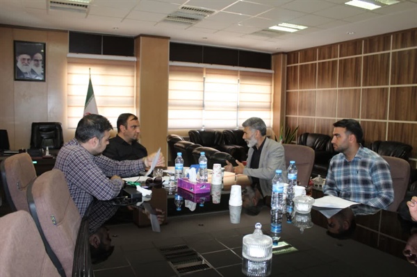 ملاقات مردمی مهندس خلجی فرماندار شهرستان ابهر به منظور بررسی مسائل، درخواست ها و مشکلات شهروندان، با عموم مردم
