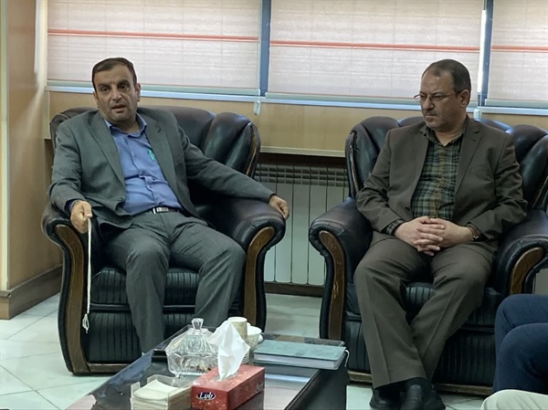 دیدار کاظمی مدیرعامل شرکت توزیع برق استان با خلجی فرماندار شهرستان ابهر