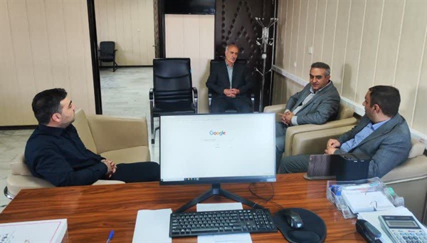 دیدار مهندس سعید خلجی با کارکنان و رئیس اداره تامین اجتماعی شهرستان ابهر به مناسبت هفته تامین اجتماعی