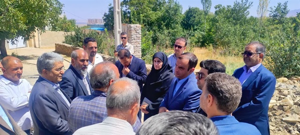 آئین بهره برداری وکلنگ زنی در روستاهای شهرستان ابهر همزمان با هفته دولت