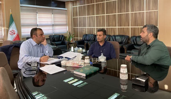 برگزاری جلسه بررسی و رفع مشکلات شرکت تعاونی دهیاران افق سبز ابهر به ریاست سعید خلجی فرماندار شهرستان ابهر و با حضور افشاری مدیرعامل و مقدم رئیس هیات مدیره شرکت تعاونی